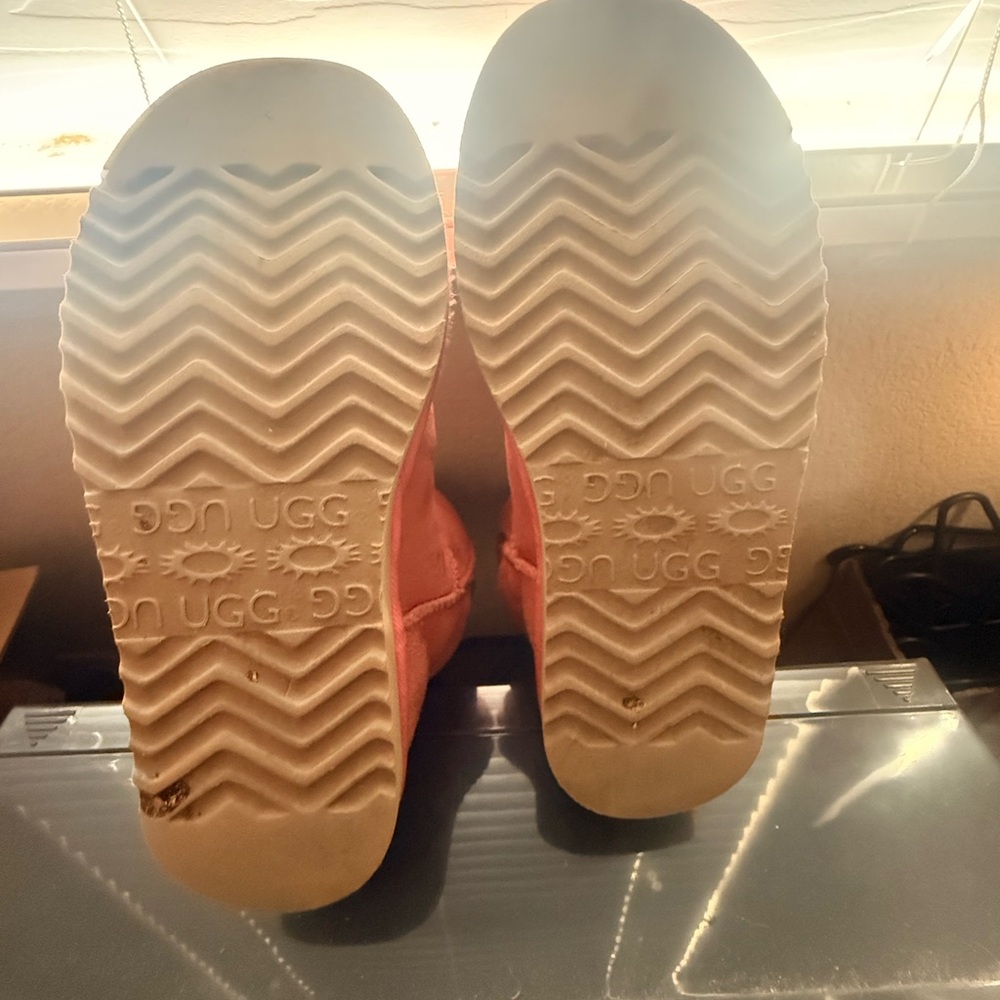 Authentic UGG medium length boots. GUC - Picture 5 of 5